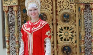 Concert Elena Bazhenova, sopraan en Karina Markarova, piano