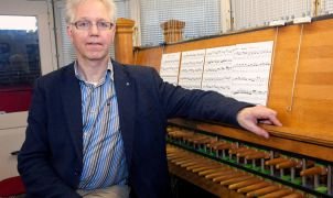 Kerken Luisteren presenteert Dick van Dijk en Elma van den Dool (vervangt Judith van den Dool)